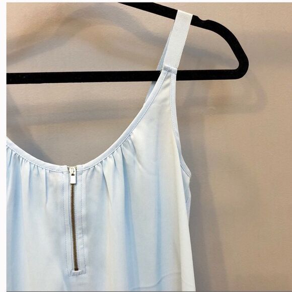 ✨ Express
Women's Blue Zip Front Cami✨ - Picture 3 of 10